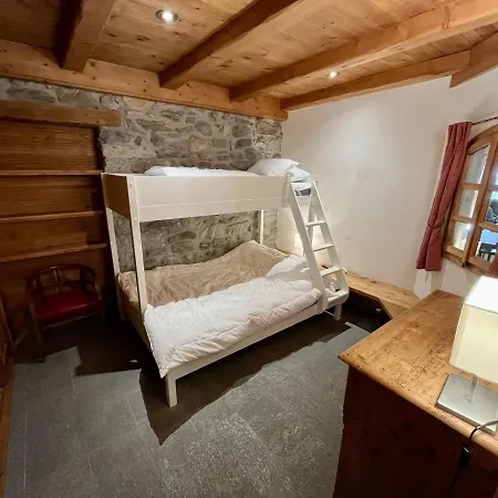 Apartment Spacious 3-bed In The Heart Of *