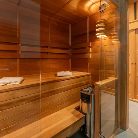 Spacious 3-bed In The Heart Of With Sauna *