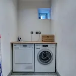 Spacious 3-bed In The Heart Of With Sauna Appartement